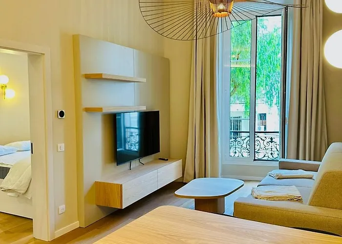 Апартаменты Neuf D Architecte Carre D Or Ницца
